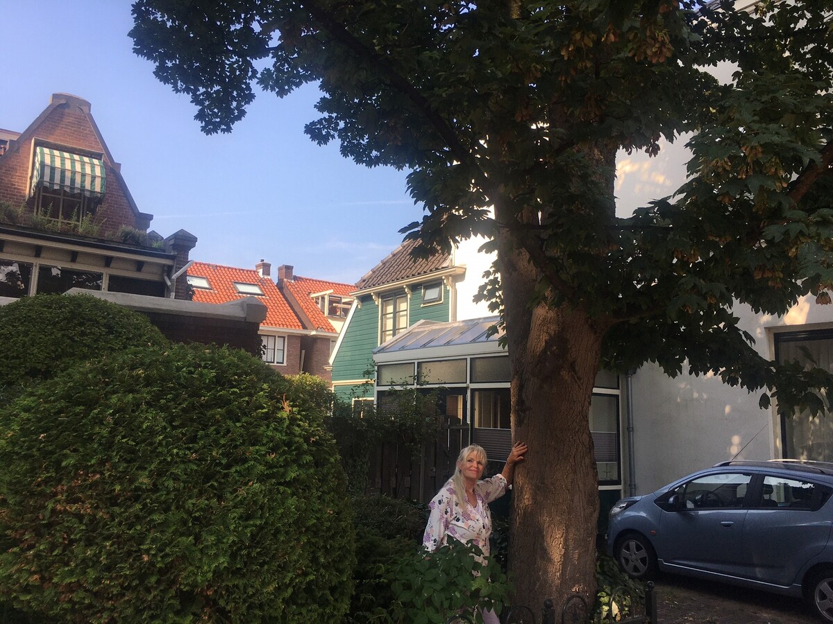 Judit Raa is trots op haar boom